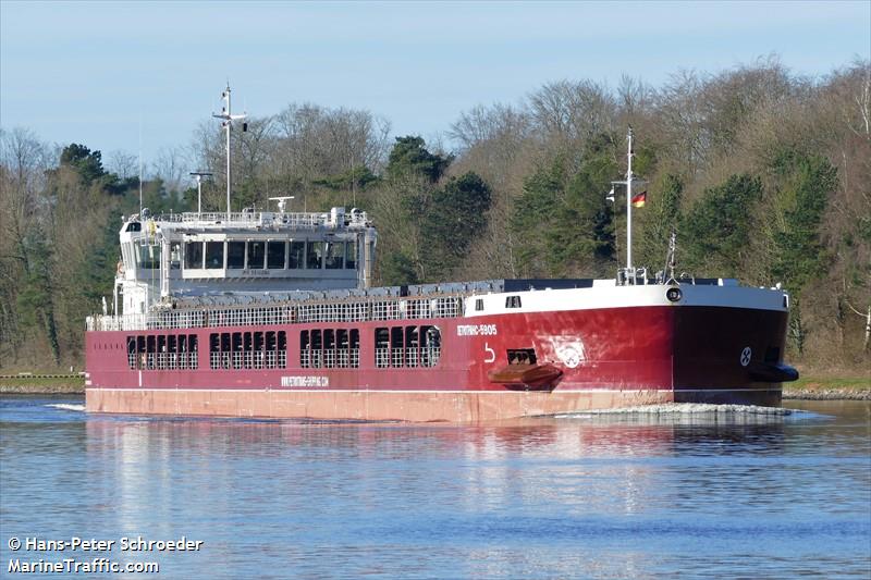 petrotrans-5905 (General Cargo Ship) - IMO 9910090, MMSI 273215370, Call Sign UBRU7 under the flag of Russia