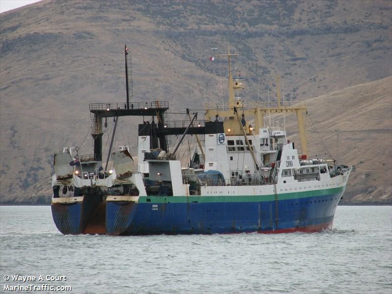 irvinga (Fish Factory Ship) - IMO 8834639, MMSI 512411000, Call Sign ZMMA under the flag of New Zealand