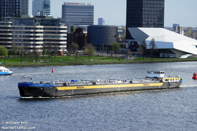 saskia reich (Tanker) - IMO , MMSI 211395530, Call Sign PF5410 under the flag of Germany