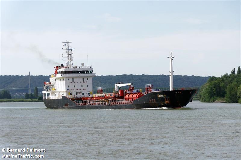 adiyaman (Chemical/Oil Products Tanker) - IMO 9305453, MMSI 215900000, Call Sign 9HA5359 under the flag of Malta