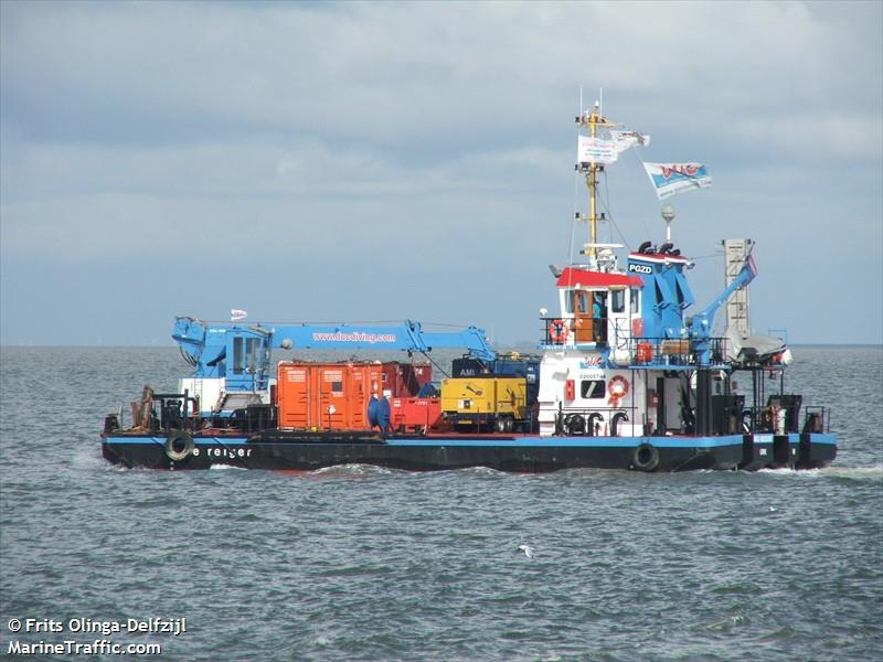 pioneer (Tug) - IMO 9844368, MMSI 244630000, Call Sign PCSM under the flag of Netherlands