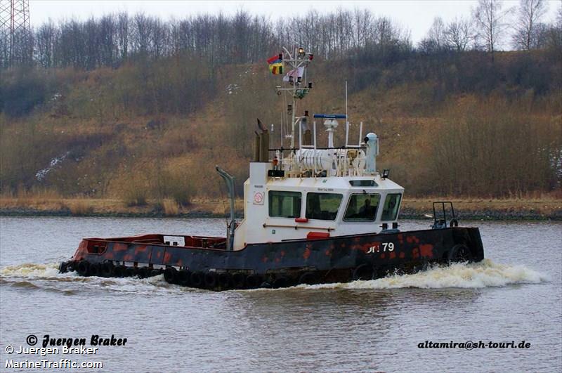 dn79 (Tug) - IMO , MMSI 645246000, Call Sign 3BPD under the flag of Mauritius