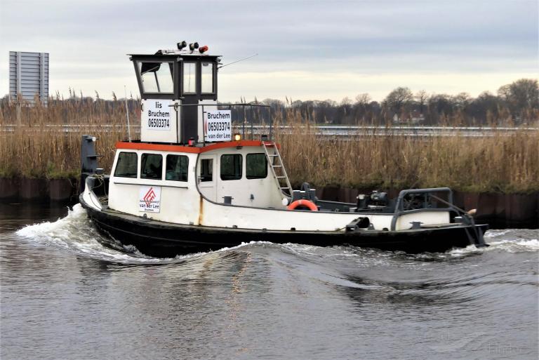 lis (Towing vessel) - IMO , MMSI 244129356, Call Sign PI2662 under the flag of Netherlands