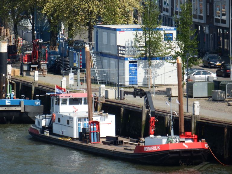 merwedijk (Dredging or UW ops) - IMO , MMSI 244780580, Call Sign PD9670 under the flag of Netherlands