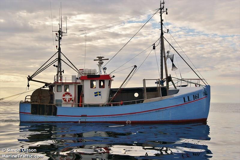 ll161 svan (Fishing vessel) - IMO , MMSI 266354000, Call Sign SFE2773 under the flag of Sweden