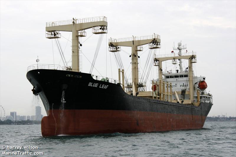 zircon (General Cargo Ship) - IMO 9237175, MMSI 529819000, Call Sign T3SA2 under the flag of Kiribati