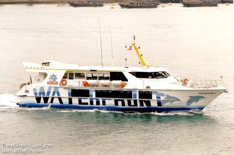 waterfront1 (Passenger Ship) - IMO 9174517, MMSI 564426000, Call Sign 9V5524 under the flag of Singapore