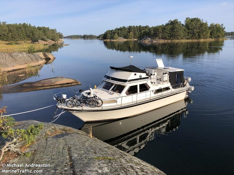 doris (Pleasure craft) - IMO , MMSI 265013120, Call Sign SF9205 under the flag of Sweden