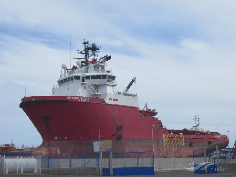 skandi giant (Offshore Tug/Supply Ship) - IMO 9226437, MMSI 354781000, Call Sign 3FLW6 under the flag of Panama