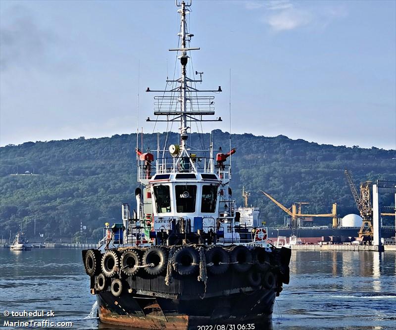 ocean esteem (Tug) - IMO 9849356, MMSI 419001444, Call Sign VTBT under the flag of India
