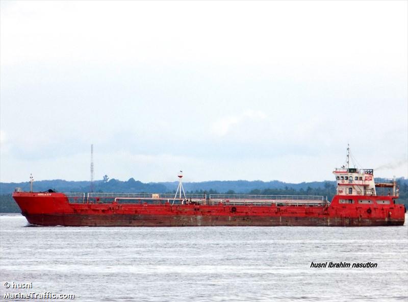 spob.seroja xiv (Oil Products Tanker) - IMO 9738533, MMSI 525020230 under the flag of Indonesia