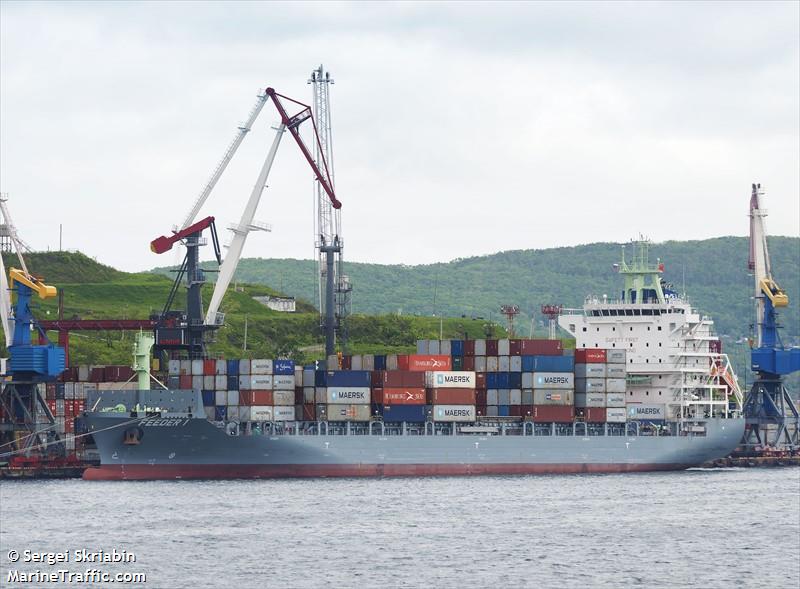 feeder 1 (Container Ship) - IMO 9862736, MMSI 563122300, Call Sign 9V2572 under the flag of Singapore