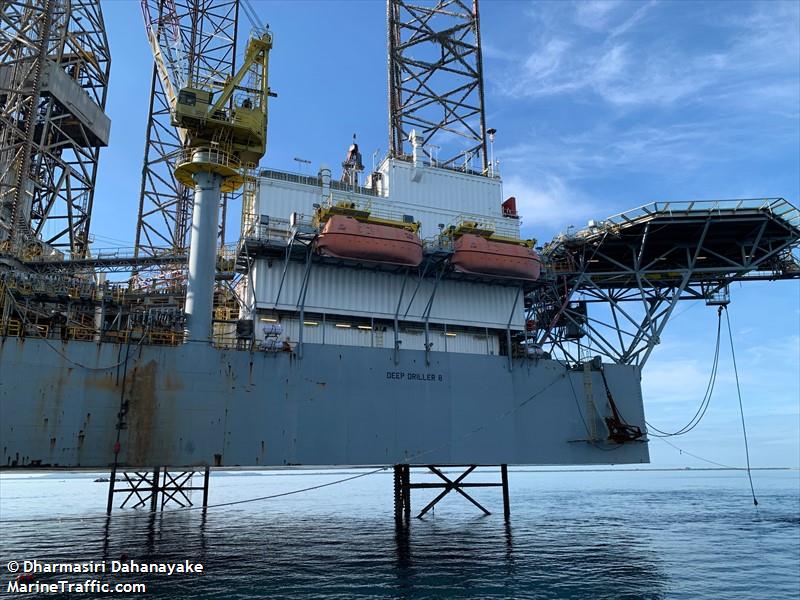 deep driller 8 (Drilling Ship) - IMO 8768696, MMSI 565982000, Call Sign 9V7568 under the flag of Singapore