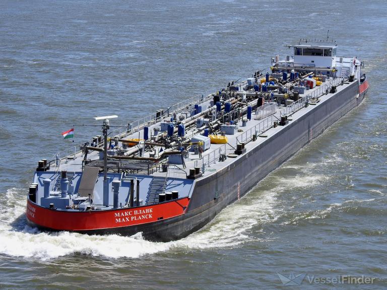 max planck (Tanker) - IMO , MMSI 207261012, Call Sign LZJL under the flag of Bulgaria