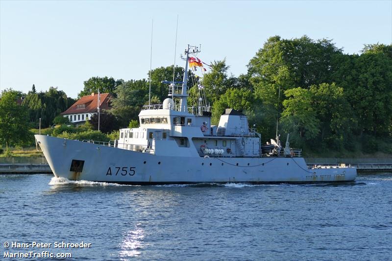 french warship lio (Unknown) - IMO , MMSI 227802100, Call Sign FALN under the flag of France