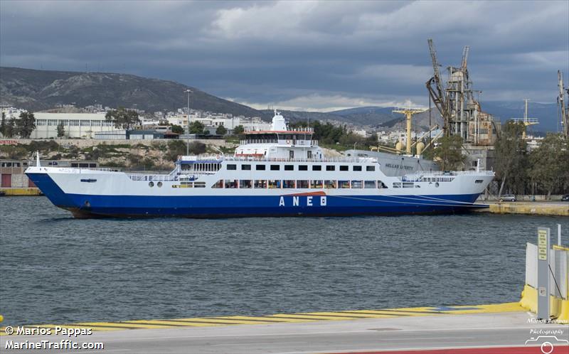 thassos i (Passenger/Ro-Ro Cargo Ship) - IMO 8742692, MMSI 239361400, Call Sign SVA2081 under the flag of Greece