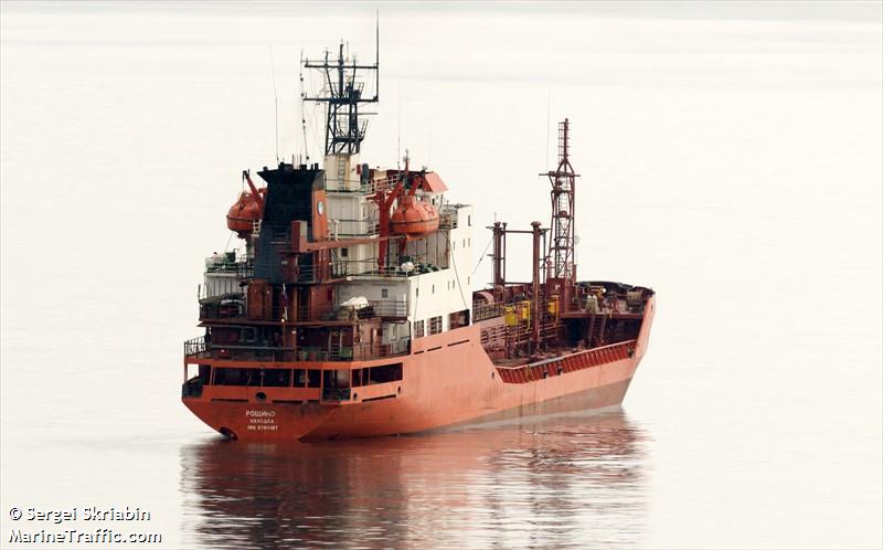 roshchino (Oil Products Tanker) - IMO 8700187, MMSI 273164300, Call Sign UCQJ under the flag of Russia