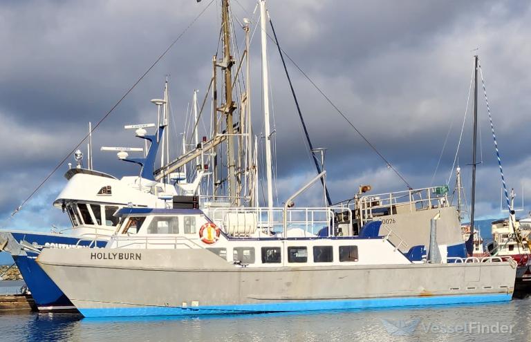 hollyburn (Passenger ship) - IMO , MMSI 316024207 under the flag of Canada