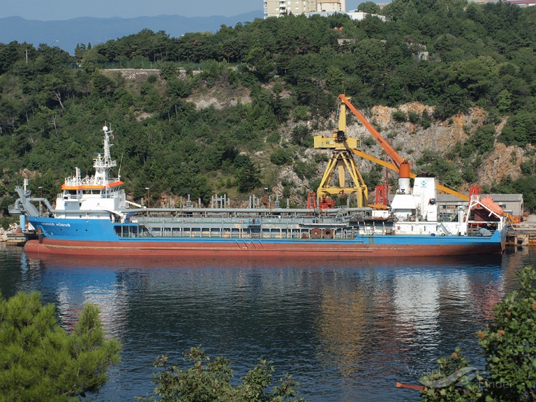 beachway (Hopper Dredger) - IMO 9524140, MMSI 209527000, Call Sign 5BUC4 under the flag of Cyprus