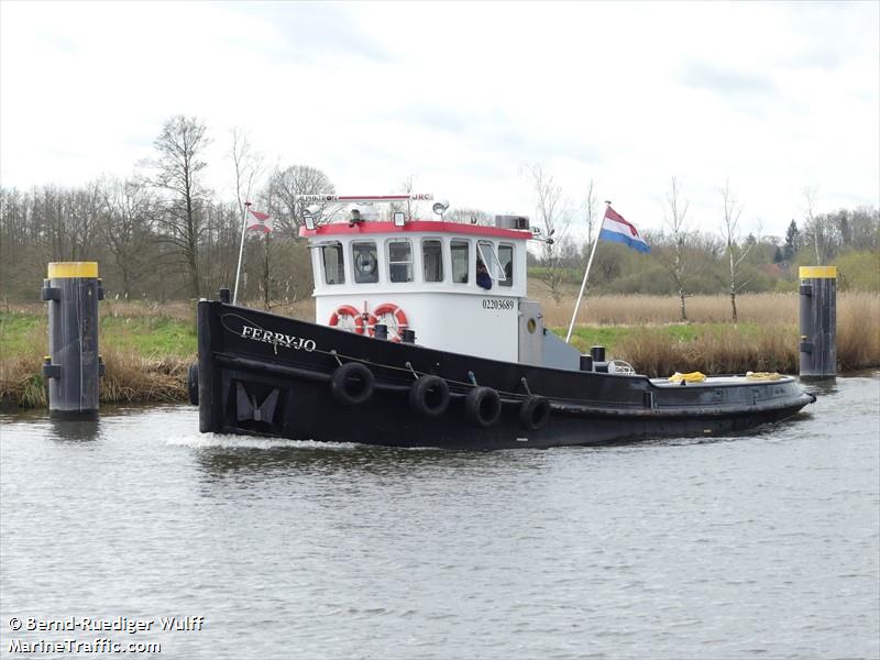 ferry jo (Towing vessel (tow>200)) - IMO , MMSI 244780951, Call Sign PE9213 under the flag of Netherlands
