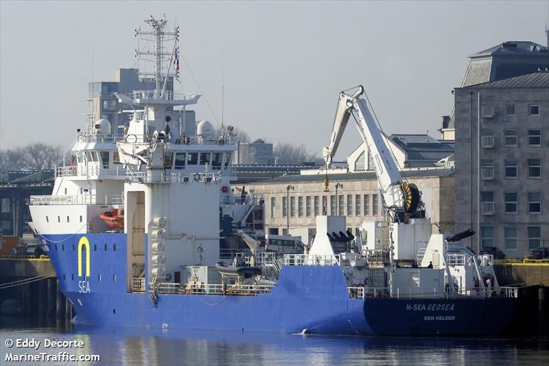 geosea (Research Vessel) - IMO 9242431, MMSI 245406000, Call Sign PDTR under the flag of Netherlands