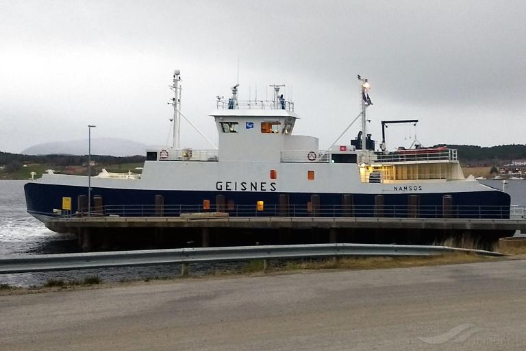 geisnes (Passenger/Ro-Ro Cargo Ship) - IMO 8805353, MMSI 257253400, Call Sign LAML under the flag of Norway