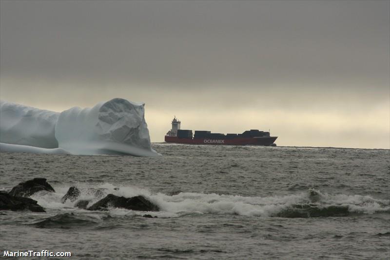 oceanex avalon (Container Ship) - IMO 9315044, MMSI 316006074, Call Sign VOKJ under the flag of Canada