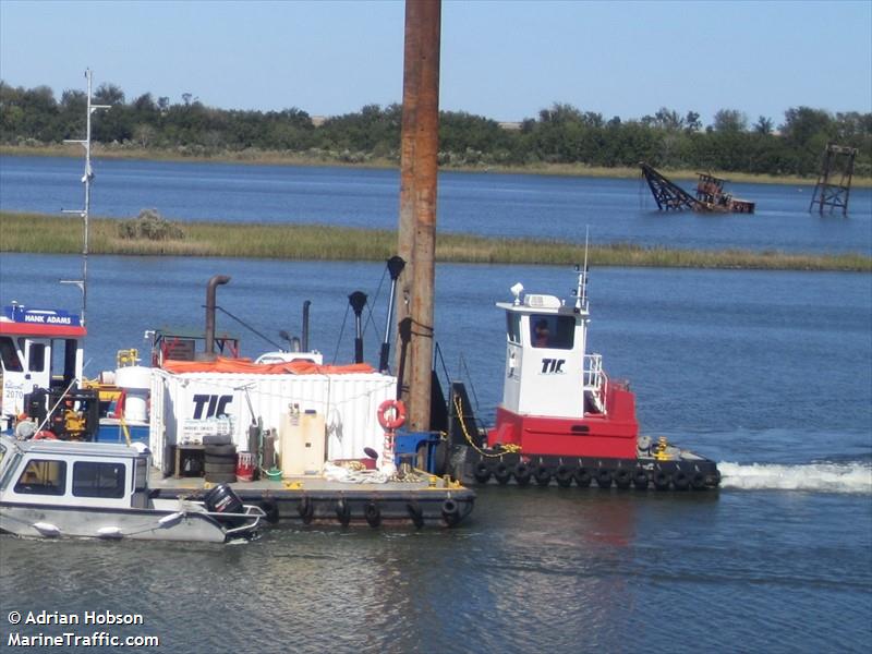captain red (Tug) - IMO , MMSI 338199276 under the flag of USA