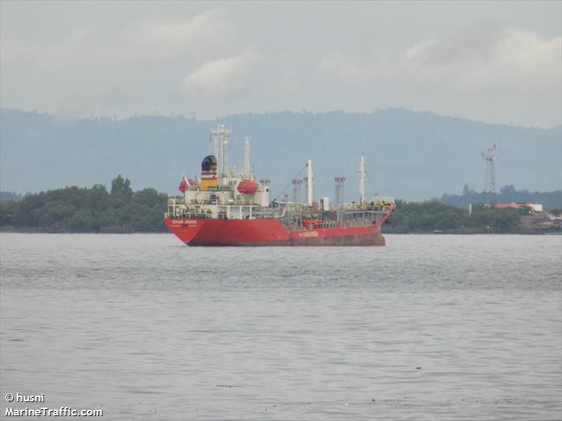 sinar johor (Chemical/Oil Products Tanker) - IMO 9036870, MMSI 525009047, Call Sign PMMS under the flag of Indonesia