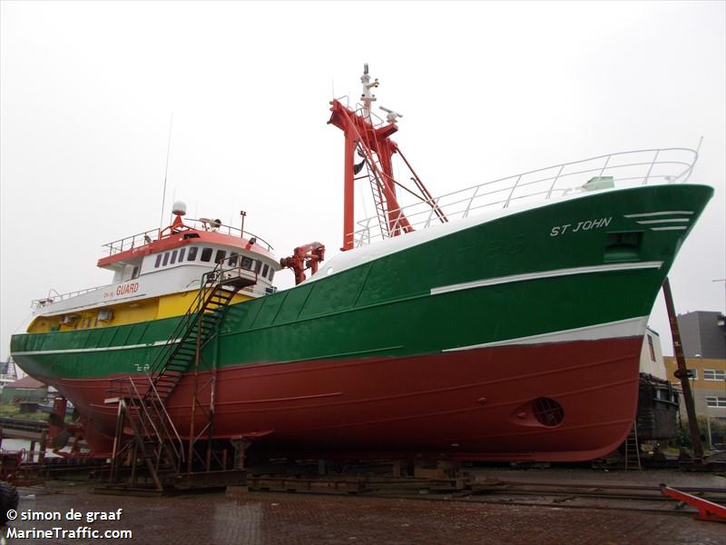 st johnguard vsl (Standby Safety Vessel) - IMO 8521713, MMSI 576206000, Call Sign YJQT9 under the flag of Vanuatu