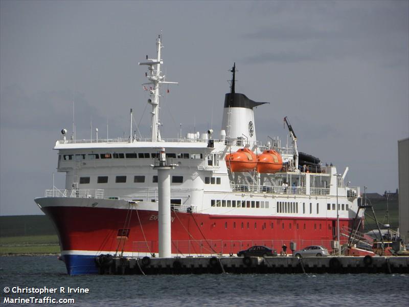 expedition (Passenger (Cruise) Ship) - IMO 7211074, MMSI 636013956, Call Sign A8QL4 under the flag of Liberia