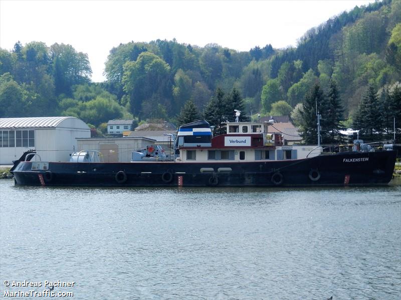 falkenstein (Dredging or UW ops) - IMO , MMSI 203999360, Call Sign OED2304 under the flag of Austria