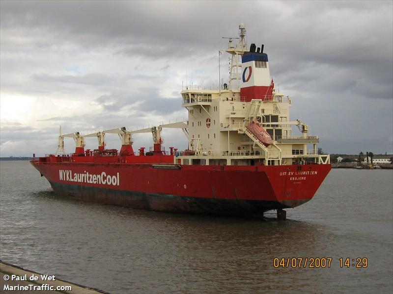 persada xiii (Towing vessel (tow>200)) - IMO , MMSI 219010000 under the flag of Denmark