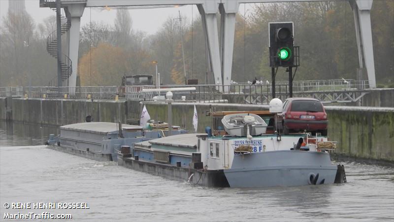 rives de meuse (Cargo ship) - IMO , MMSI 226005440, Call Sign FM5015 under the flag of France