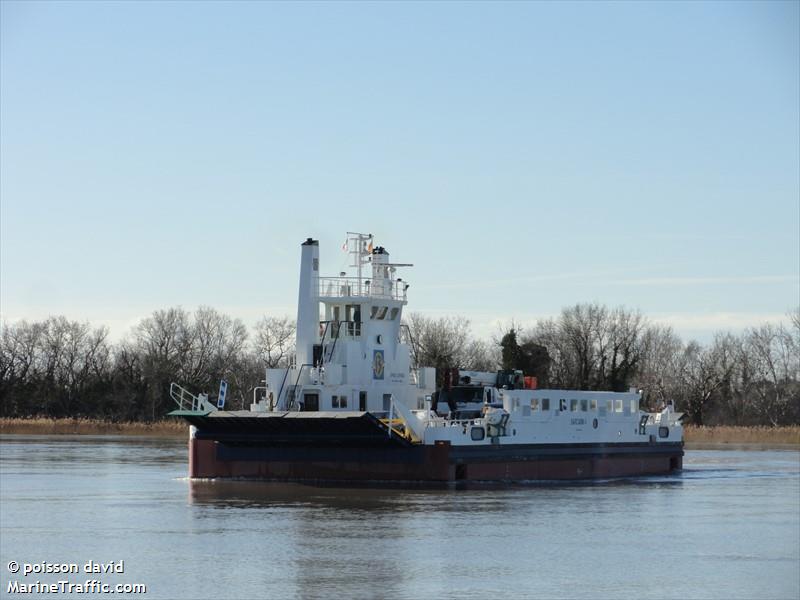 barcarin 4 (Passenger ship) - IMO , MMSI 227377790, Call Sign FU9968 under the flag of France