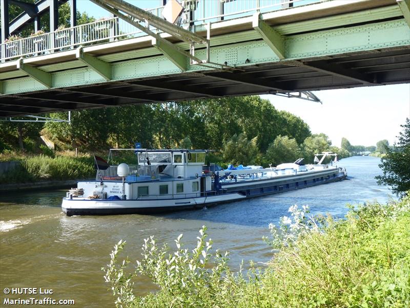 flottant (Tanker) - IMO , MMSI 244690851, Call Sign PI5289 under the flag of Netherlands