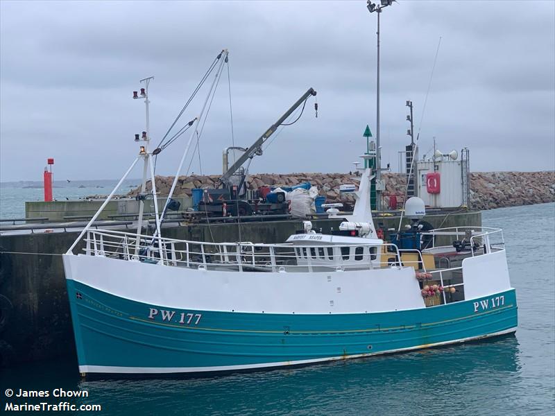 harvest reaper ii (Fishing vessel) - IMO , MMSI 250006183, Call Sign EI-XW-3 under the flag of Ireland