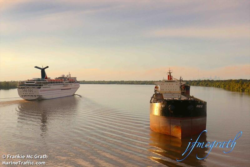 luanda 1 (Offshore Tug/Supply Ship) - IMO 9372705, MMSI 357029000, Call Sign 3FWF5 under the flag of Panama