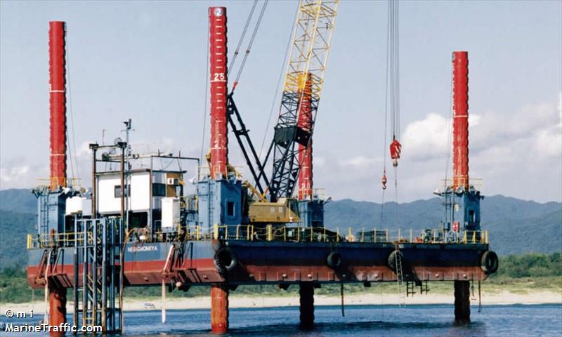 sep aso (Dredging or UW ops) - IMO , MMSI 431016128 under the flag of Japan