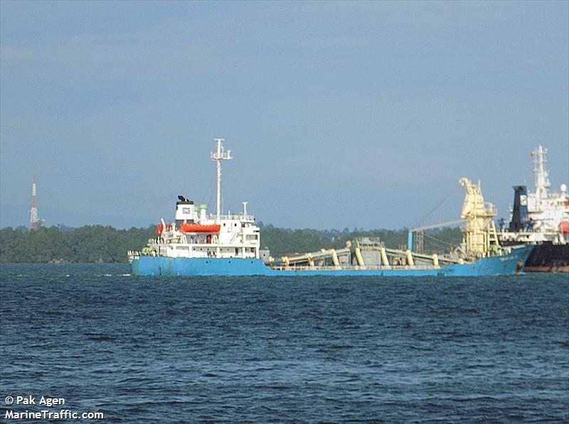 mv.tonasa line xii (Cement Carrier) - IMO 7334345, MMSI 525015017, Call Sign Y.G.V.K under the flag of Indonesia