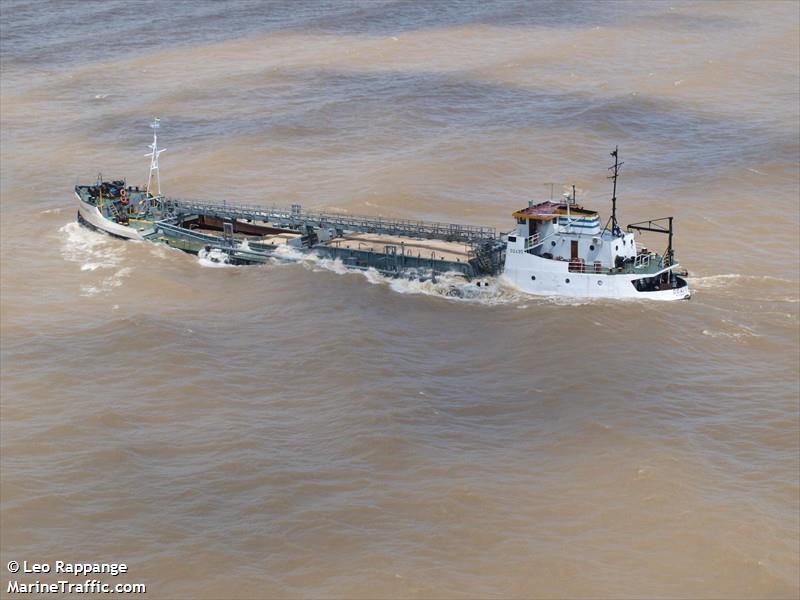 dona isabel (Cargo ship) - IMO , MMSI 701006225, Call Sign LW 3925 under the flag of Argentina