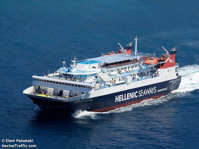 express skiathos (Passenger/Ro-Ro Cargo Ship) - IMO 9064803, MMSI 237066000, Call Sign SWHM under the flag of Greece