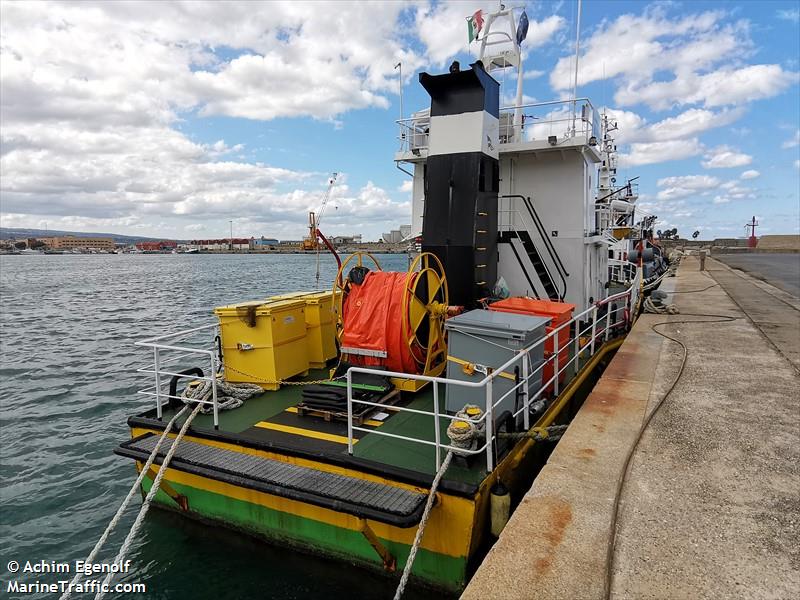 ievoleco terzo (Pollution Control Vessel) - IMO 9070395, MMSI 247156100, Call Sign IQWT under the flag of Italy