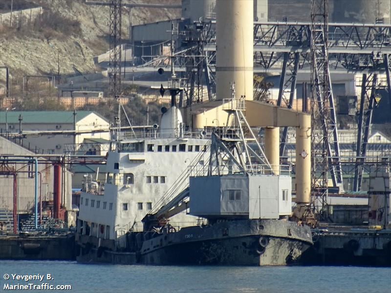 gzs 1 (Hopper Dredger) - IMO 8878544, MMSI 273384520, Call Sign UBBO7 under the flag of Russia