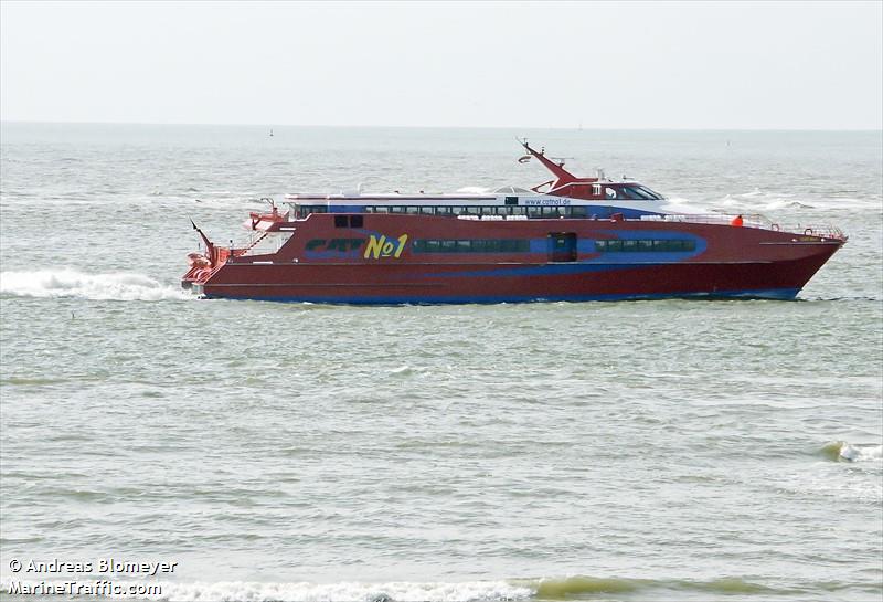 eldorado (Passenger Ship) - IMO 9194256, MMSI 440039450, Call Sign DSJA5 under the flag of Korea