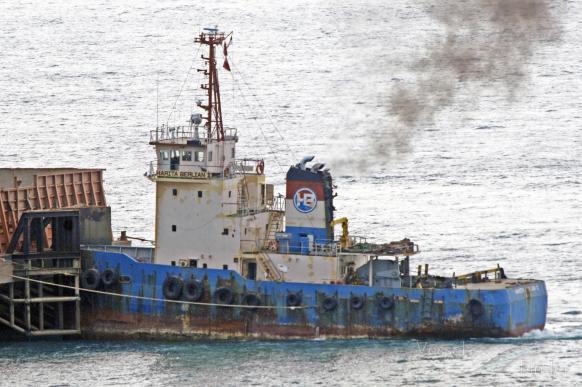 harita berlian 2 (Pusher Tug) - IMO 8907357, MMSI 525016604, Call Sign PNFG under the flag of Indonesia