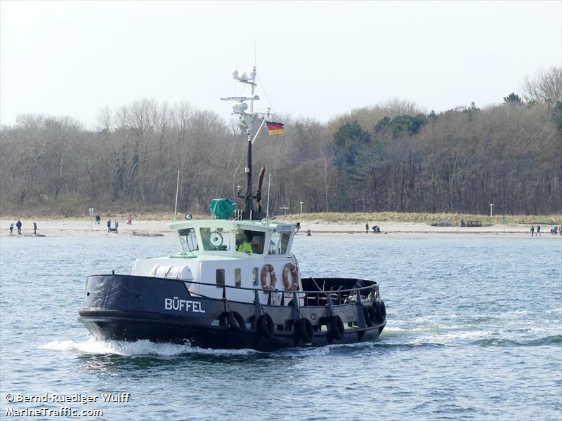 bueffel (Towing vessel) - IMO , MMSI 211110630, Call Sign DA3283 under the flag of Germany