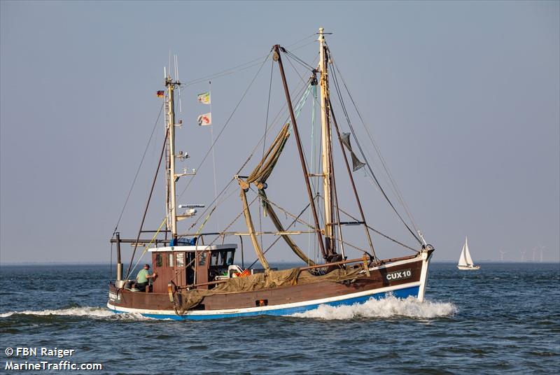 hoffnung cux10 (Fishing vessel) - IMO , MMSI 211458000, Call Sign DESX under the flag of Germany