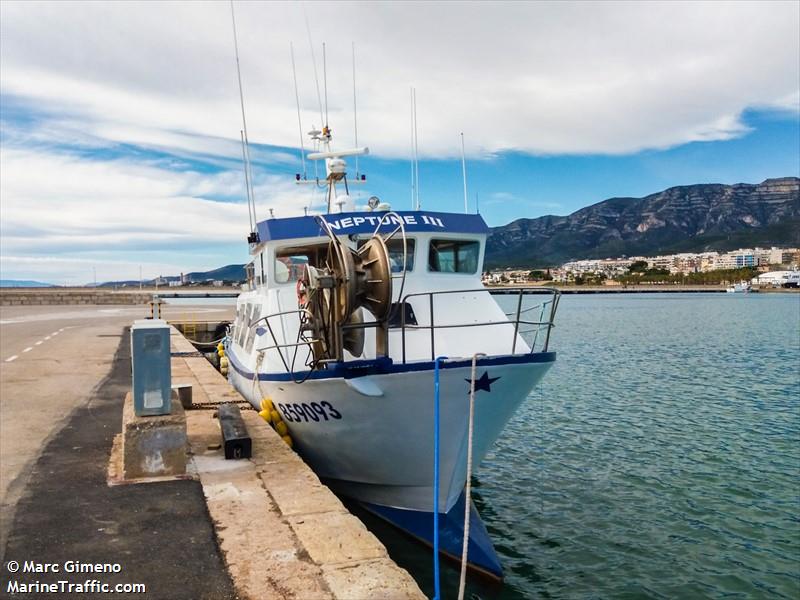 fv neptune 3 (Fishing vessel) - IMO , MMSI 227315420, Call Sign FW9427 under the flag of France