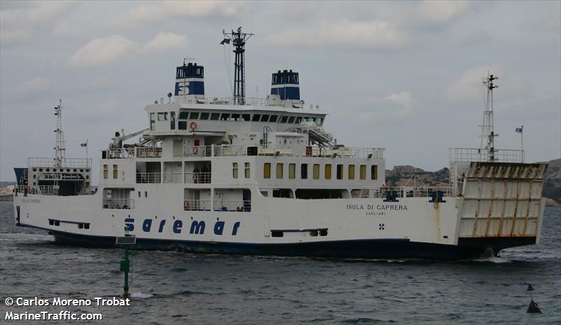 isola di caprera (Passenger ship) - IMO 8411994, MMSI 247045500, Call Sign IJAQ under the flag of Italy